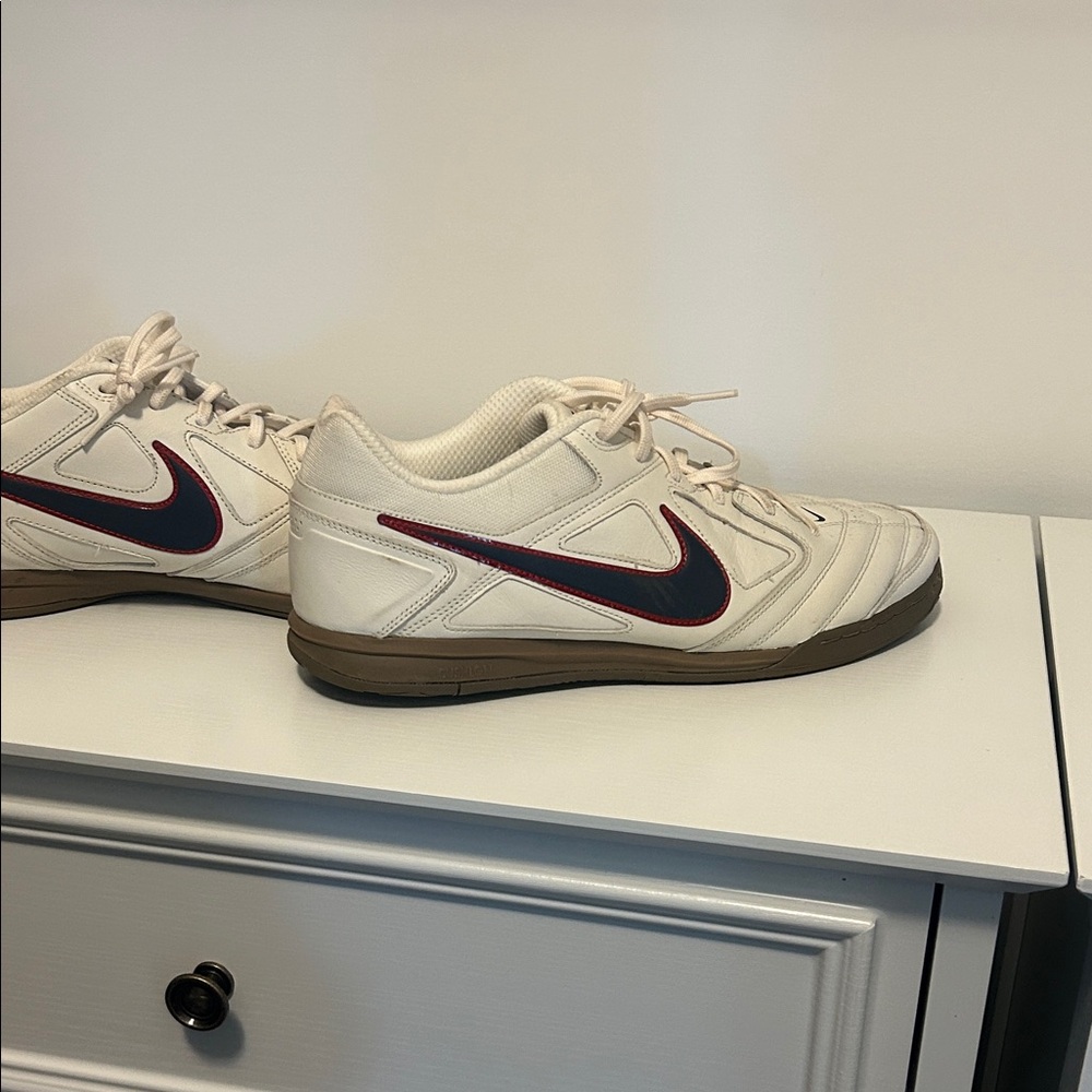 Nike Men’s Gato